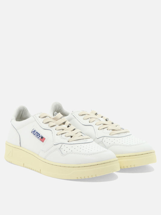 Autry Sneaker "Medalist Low" 15539034_39 White 2