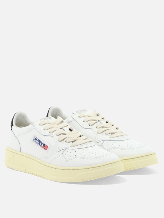 Autry Sneaker "Medalist Low" 18427035_40 White 2
