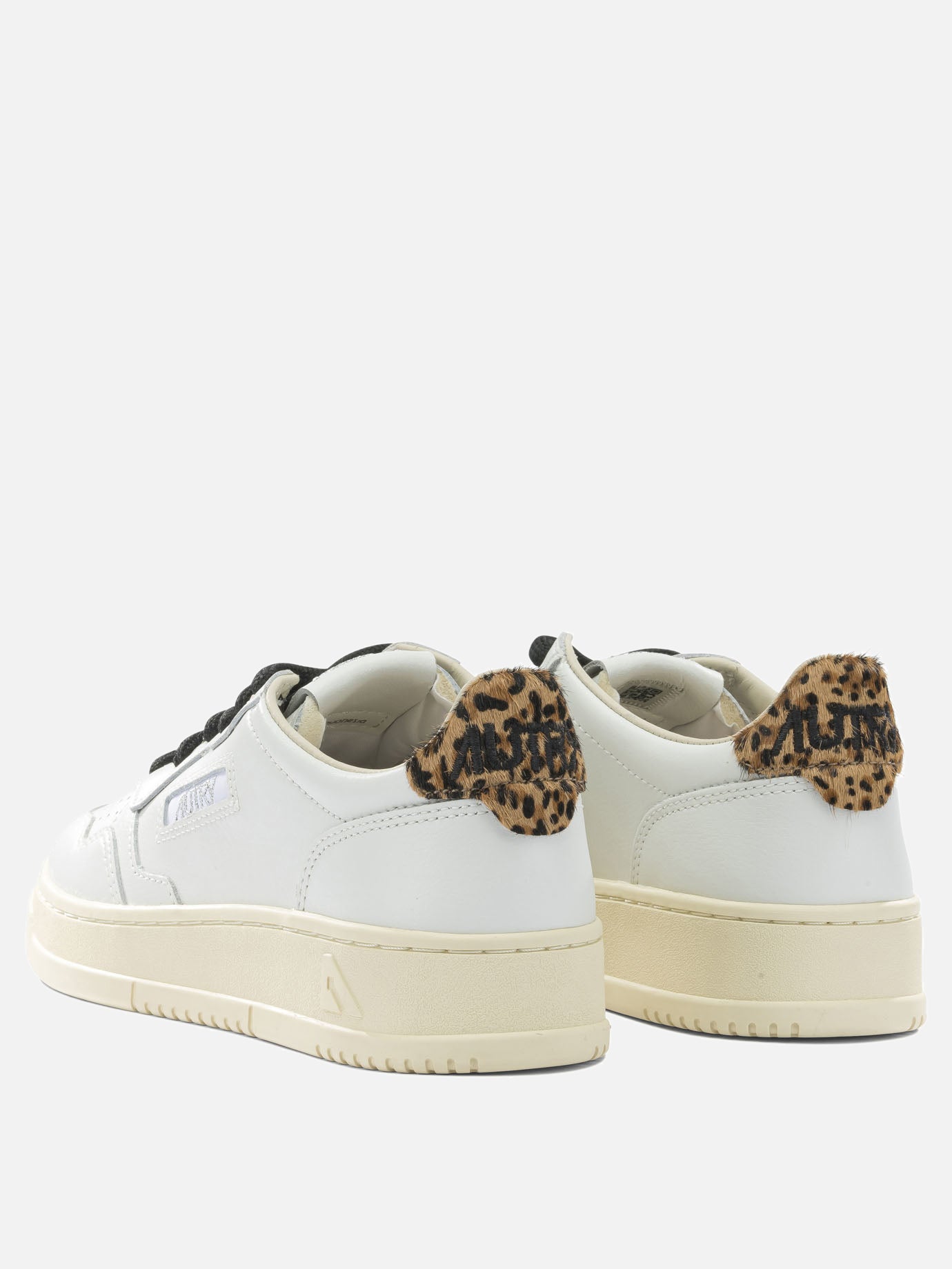 Low top sneakers 100% leather - 100% rubber  White - Autry Women | PDP | VIETTI Online Store | Zoom-Modal_4
