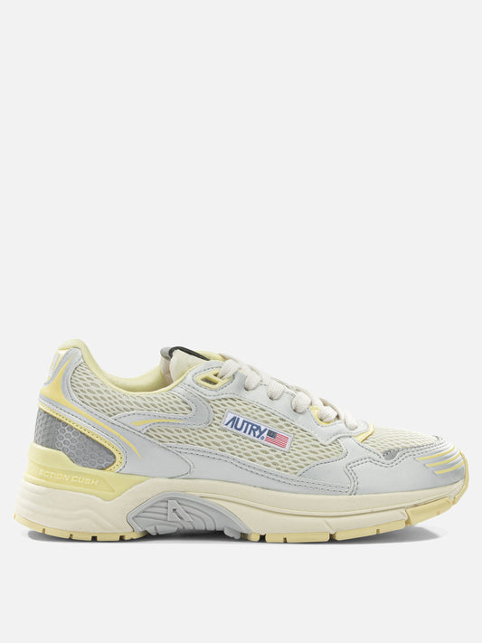 Low top sneakers 50% leather 50% mesh - 100% rubber  Grey - Autry Women | PDP | VIETTI Online Store 
