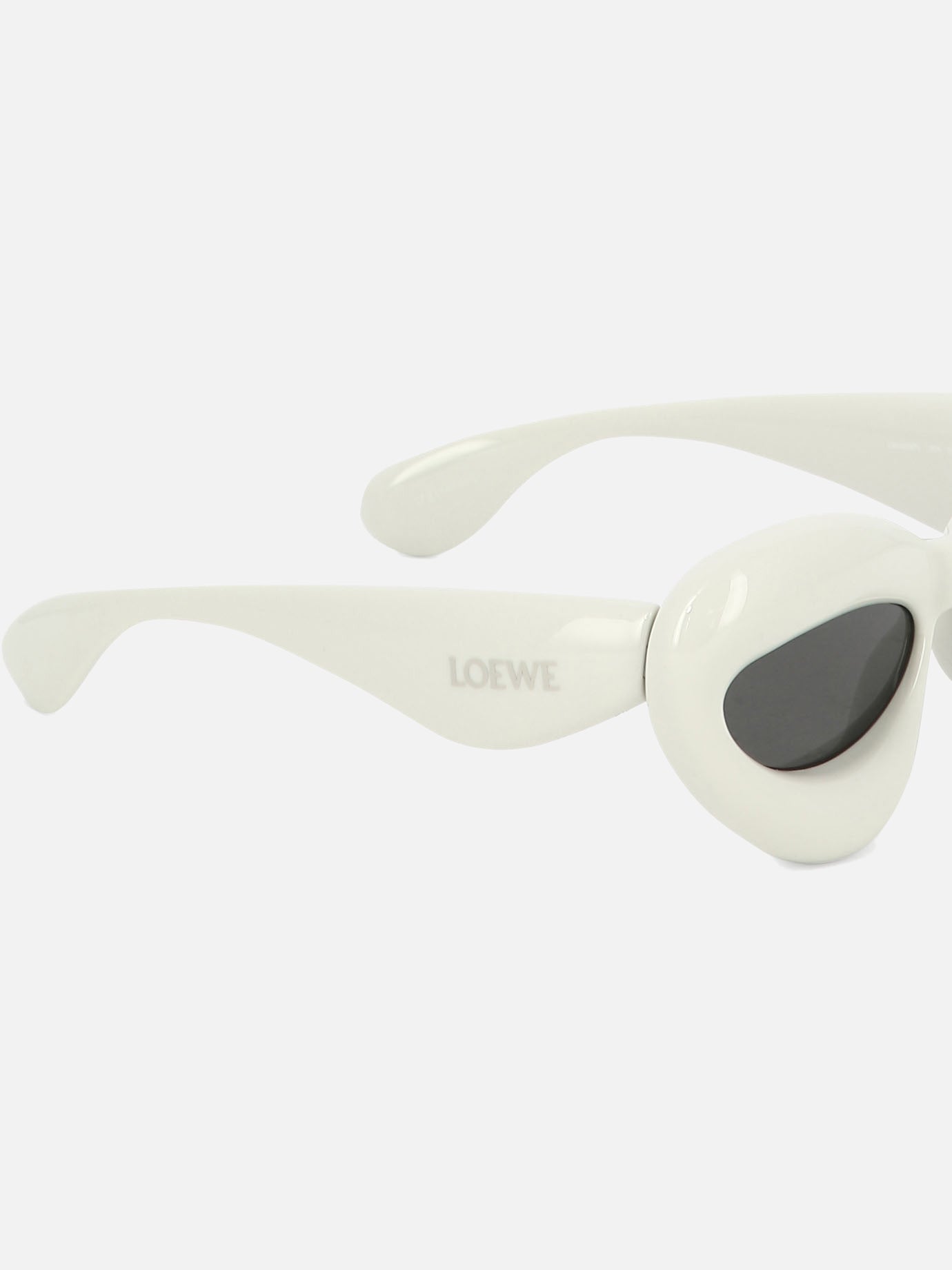 Loewe Inflated cateye sunglasses - Women | VIETTI Shop