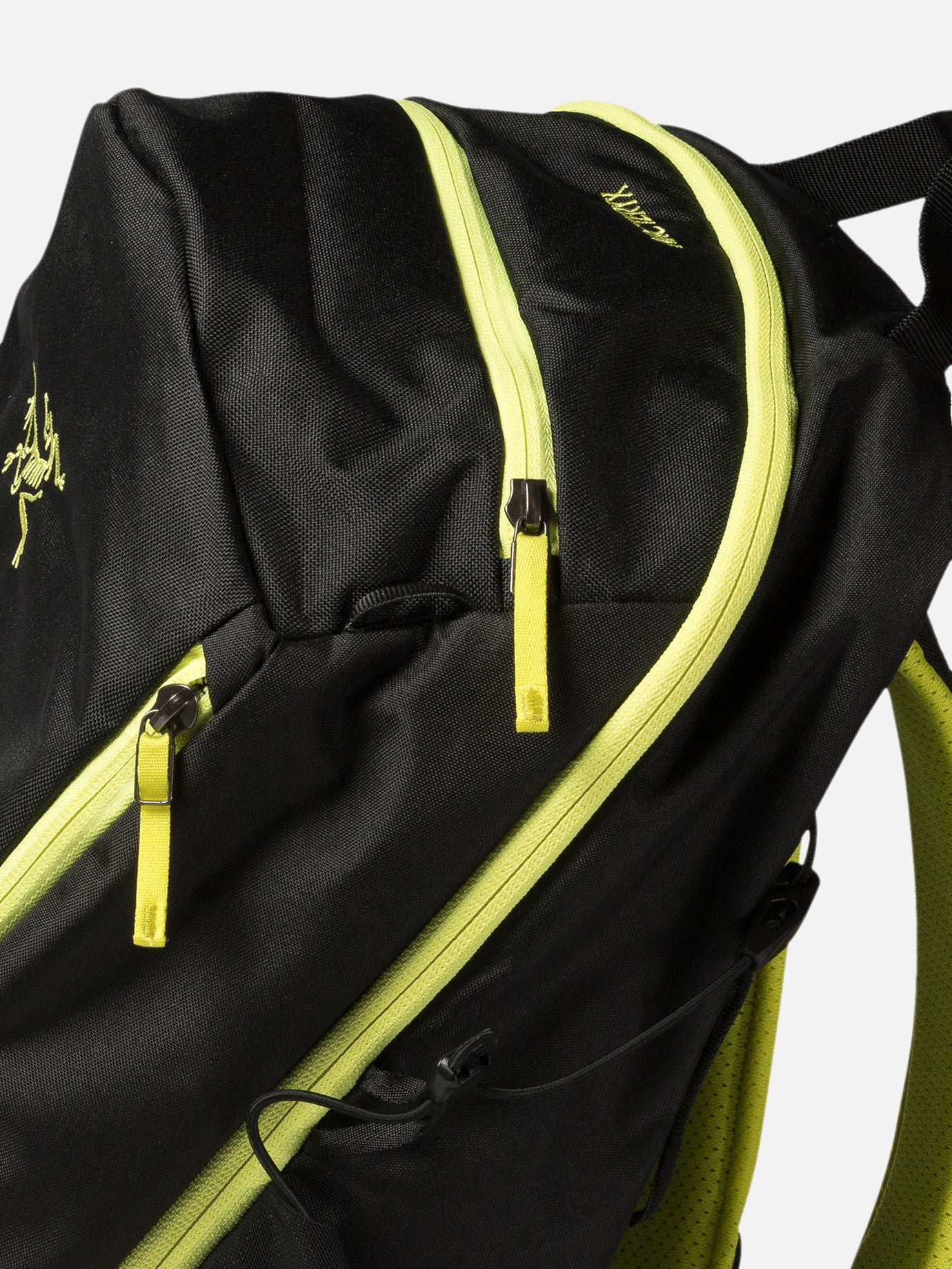 Arc'teryx "Mantis 26" backpack Black