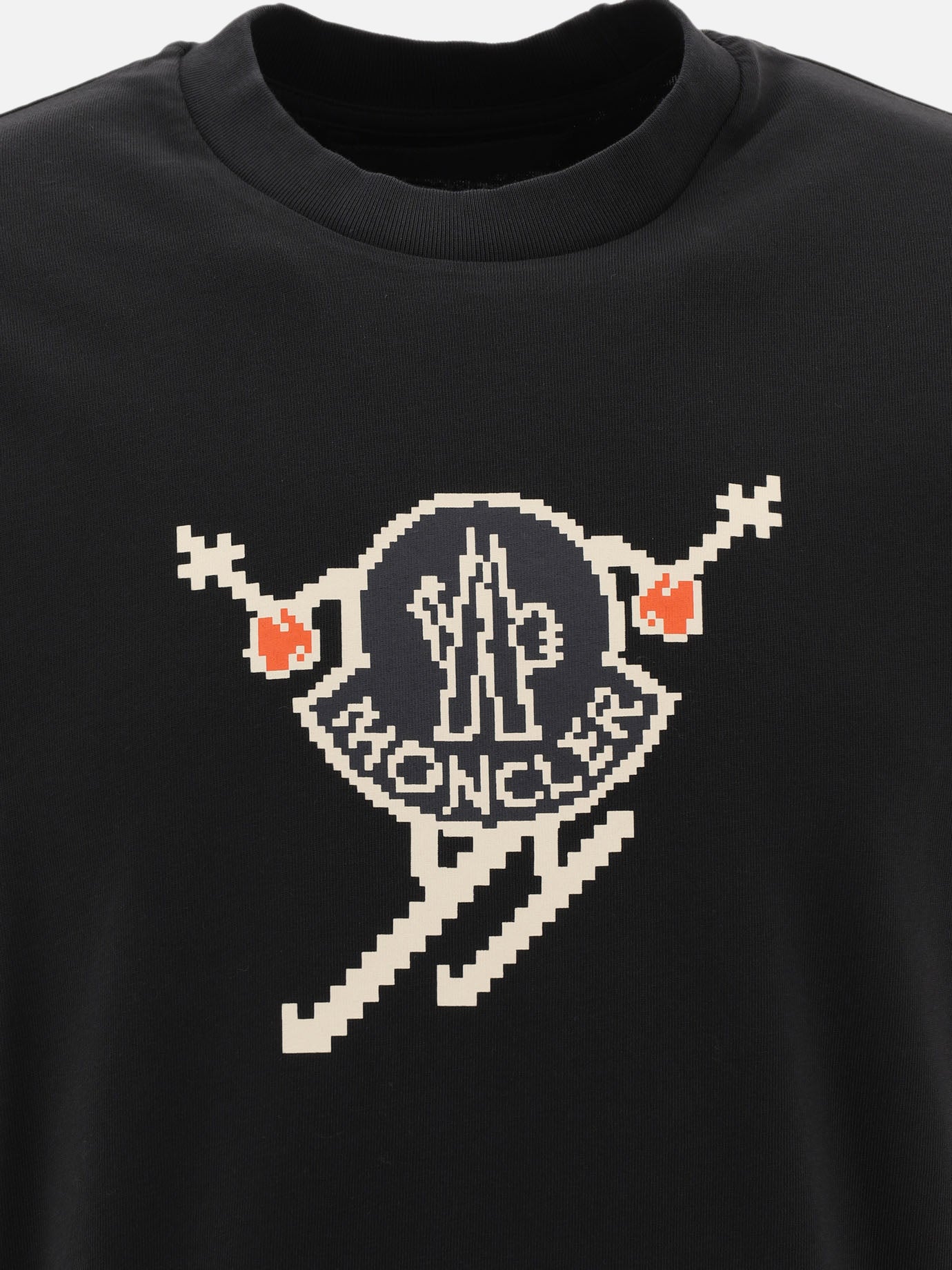 T-shirt with ski logo